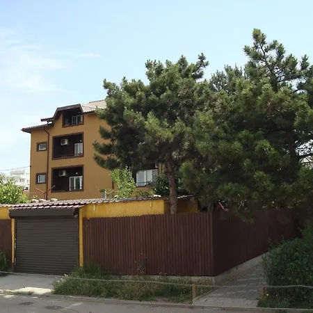 Vendégház Pensiunea Casa Soarelui