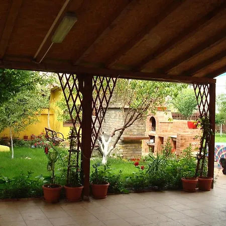 Гостевой дом Pensiunea Casa Soarelui 3*