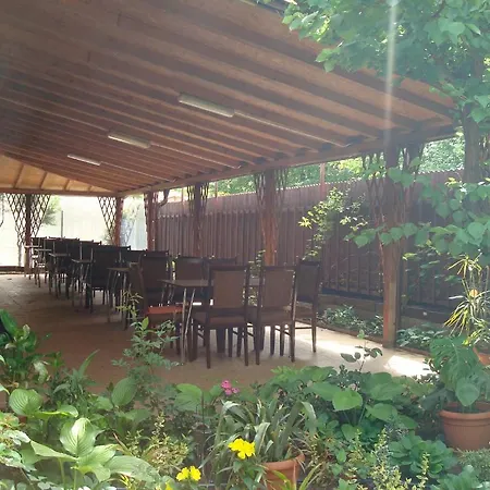 بيت ضيافة Pensiunea Casa Soarelui